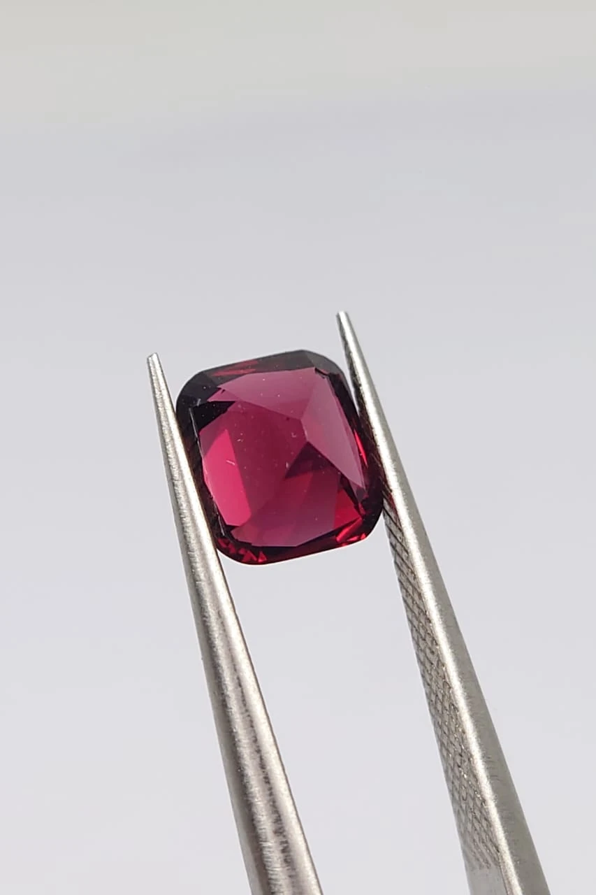 1.74ct Natural Rhodolite Garnet Loose Gemstone From Tanzania — view 2